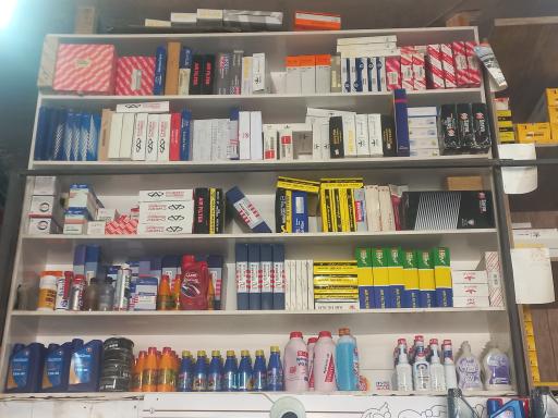 عکس تعویض روغنی و اتوسرویس اخوان