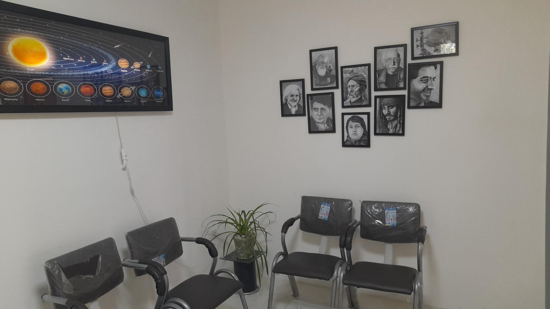 عکس زبان های خارجی اسپادانا