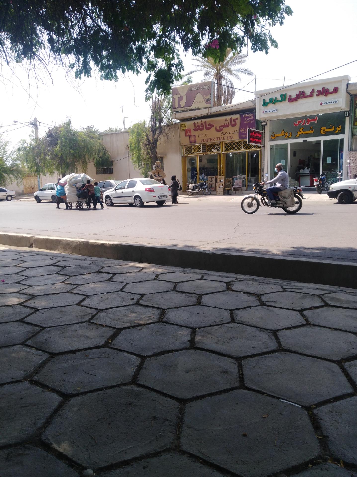 عکس نمایشگاه کاشی و سرامیک مروارید