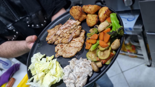 عکس فست فود هوبر