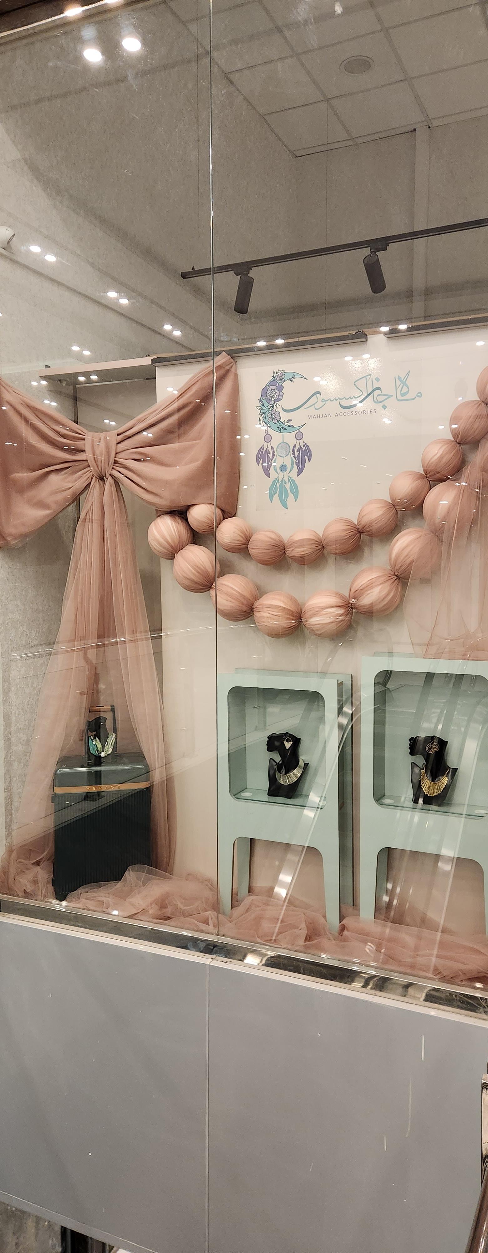 عکس اکسسوری ماه جان