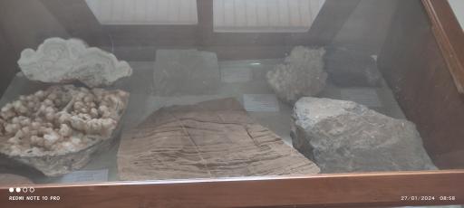 عکس بخش زمین شناسی