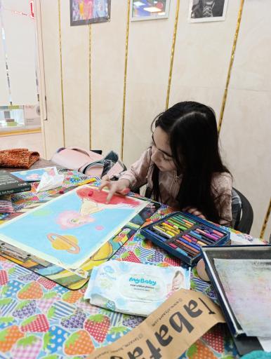 عکس گالری نقاشی آرژینا 