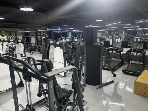 عکس باشگاه بدنسازی میلاد