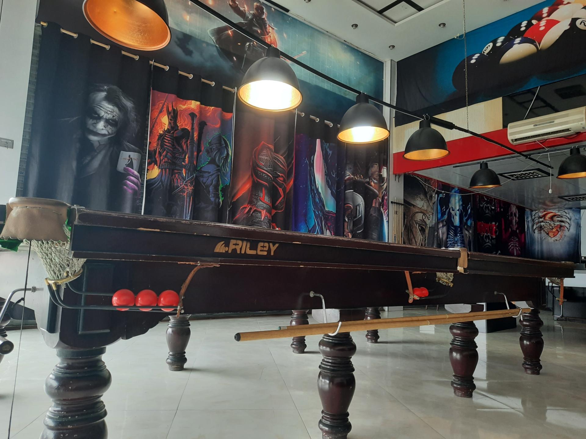 عکس کافه گیم Meteor