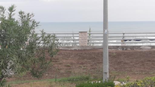 عکس مجتمع آموزشی، رفاهی نارنجی