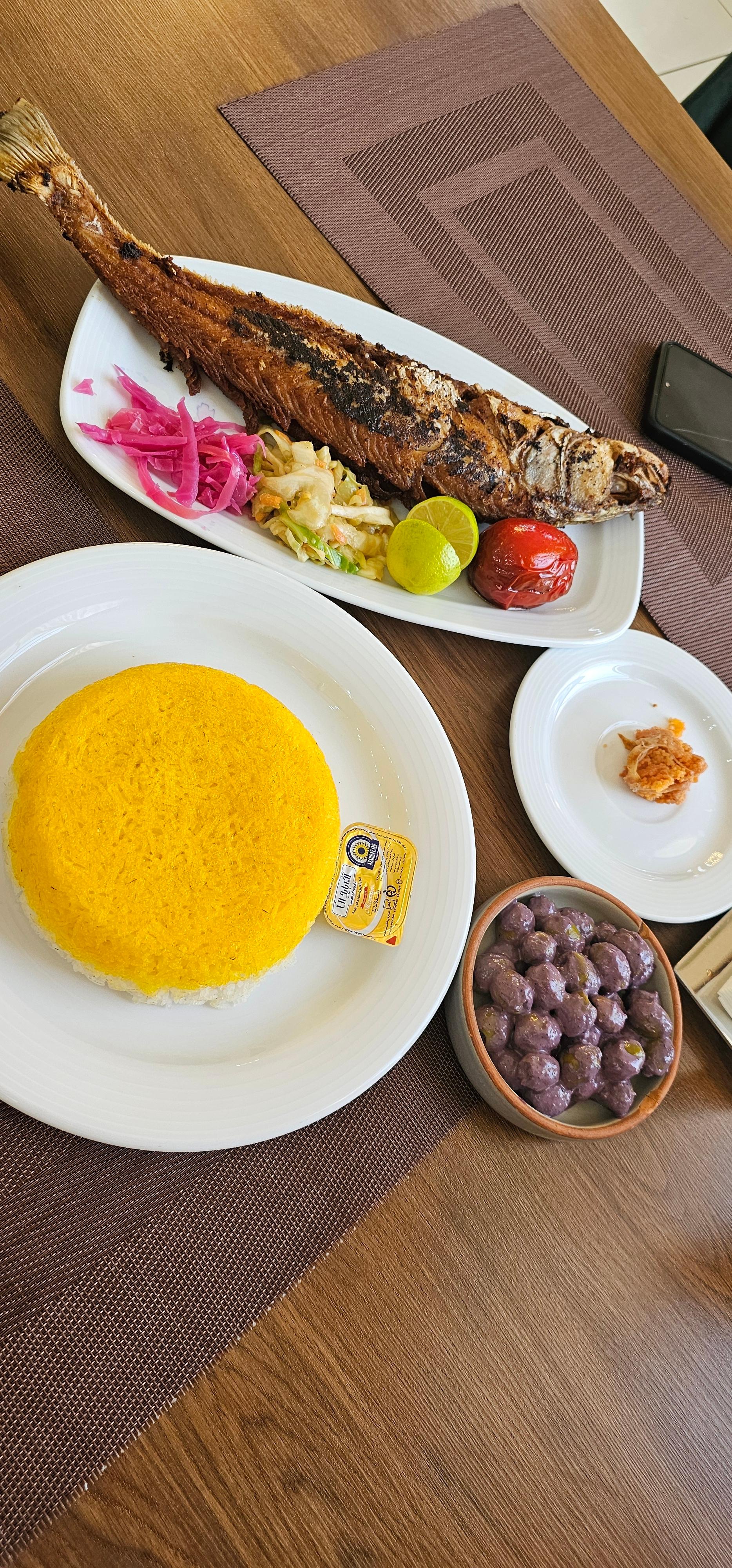 عکس رستوران هانی مون