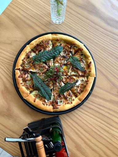 عکس کافه رستوران عمارت ماه