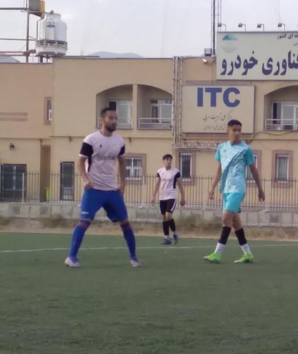 عکس زمین فوتبال باشگاه سورنا