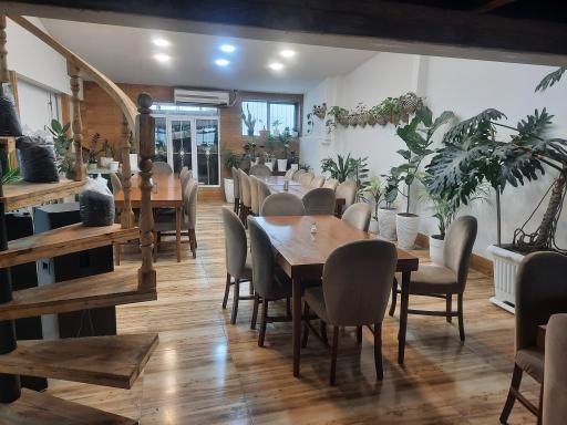 عکس رستوران ساسان