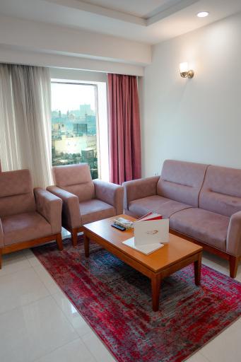 عکس مجتمع تجاری اقامتی آراد