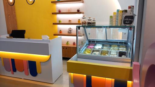 عکس مجتمع تجاری اقامتی آراد