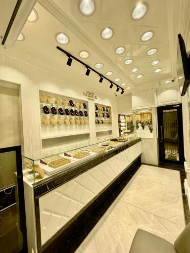 عکس گالری طلا و جواهر سعادت