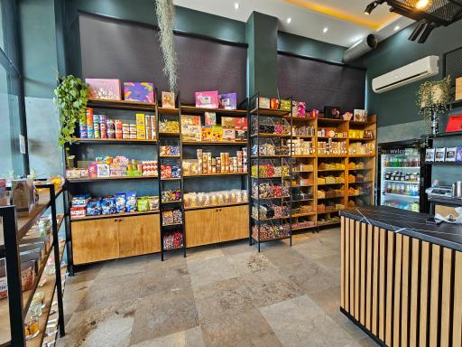 عکس خشکبار مهروماه