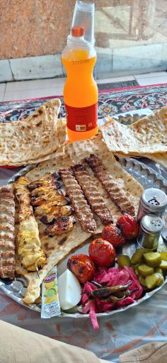 کبابی آقا جان