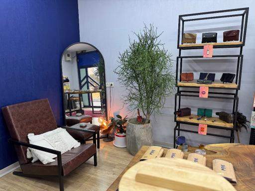 عکس دکان دخان پک