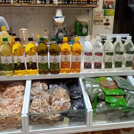 عکس کارگاه عرقیات سنتی جاده ابریشم