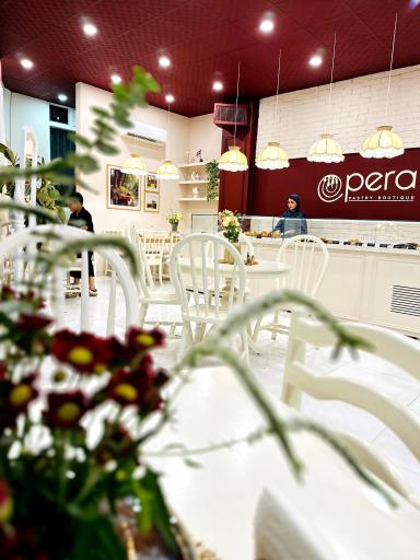 کافه اپرا