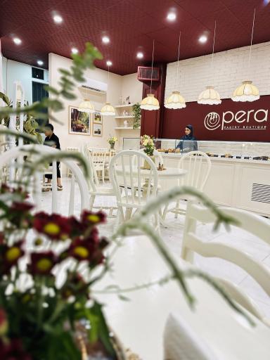 کافه اپرا