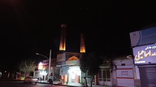 عکس سردر مدرسه غیاثیه (پامنار)