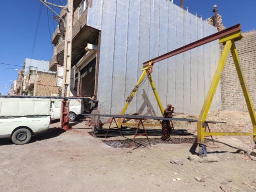 وال پست و پروفیل صالح پور