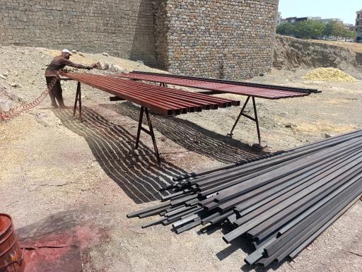 وال پست و پروفیل صالح پور