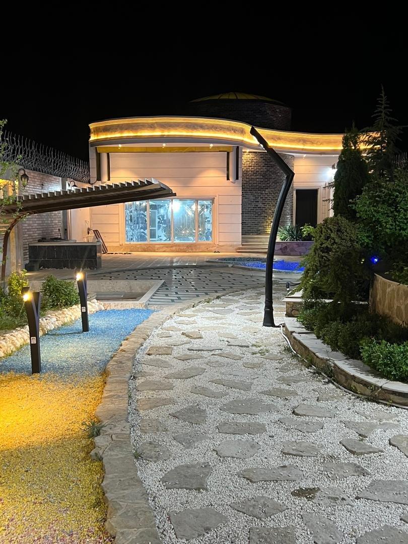عکس عمارت سالار