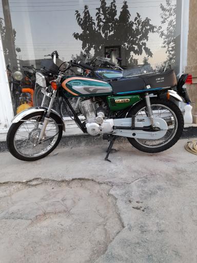 عکس فروشگاه موتورسیکلت ماهان