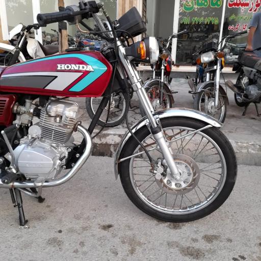 عکس فروشگاه موتورسیکلت ماهان