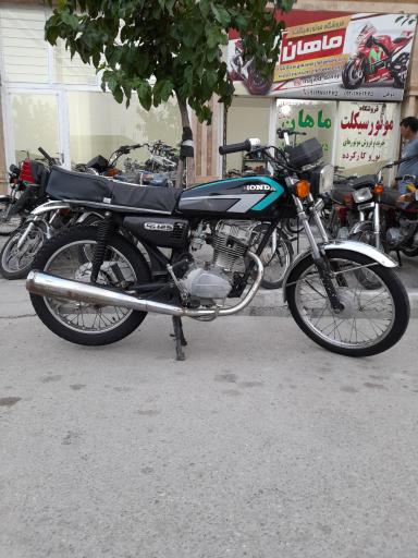 عکس فروشگاه موتورسیکلت ماهان