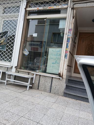 عکس تعمیرات دزدگیر شیشه بالابر و قفل مرکزی