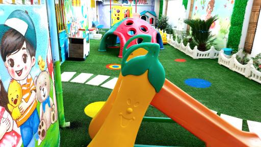 عکس کودکستان و پیش دبستانی رایحه