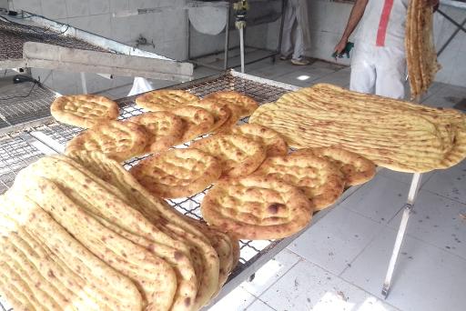 نان سنگک یلدا