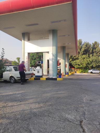 عکس پمپ گاز CNG همدانیان