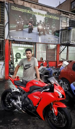 عکس تعمیرگاه موتورسیکلت رضا بچم