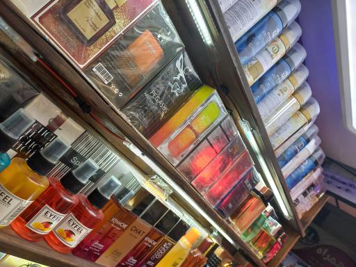 عکس خوشبوکننده ایفل امین