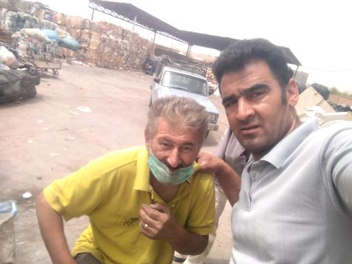 عکس کارگاه خرید ضایعات کارتن آهن لارستانی