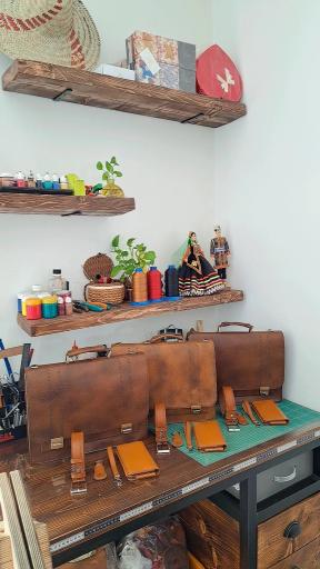 عکس تولیدی چرم شاپ رک