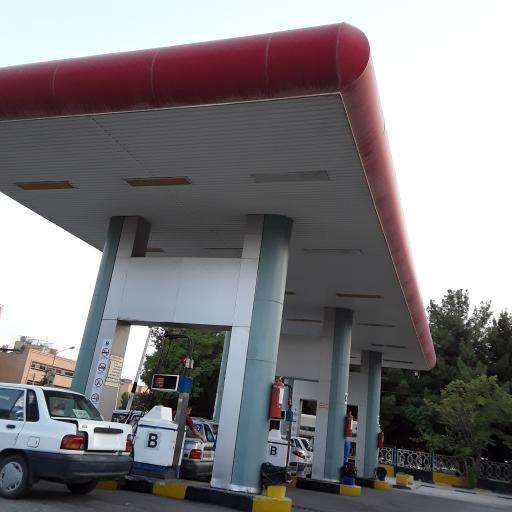عکس پمپ گاز CNG همدانیان