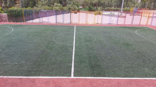 عکس زمین چمن مصنوعی فوتبال