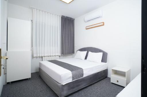 مهمانپذير قائم