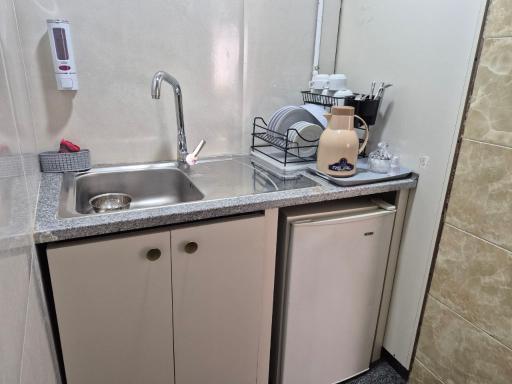 عکس مهمانپذير قائم