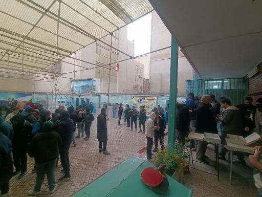 عکس دبیرستان شریف