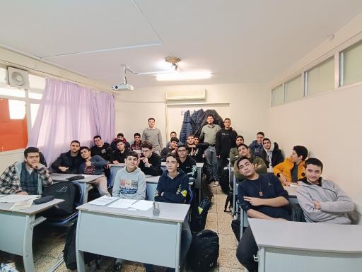 عکس دبیرستان شریف