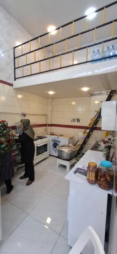 عکس آشپزخانه مرکزی زیتون