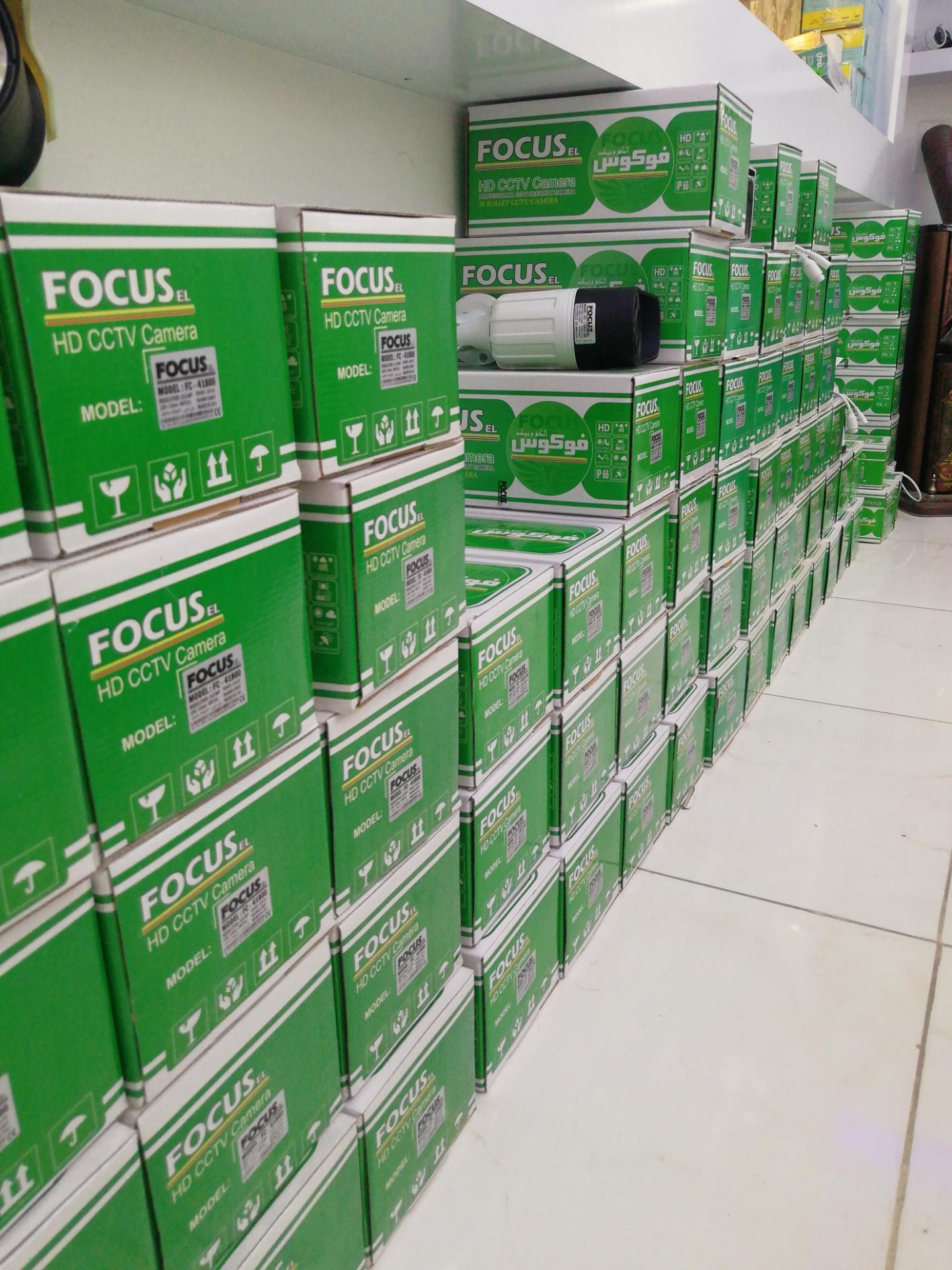 عکس دوربین مداربسته و تجهیزات حفاظتی 