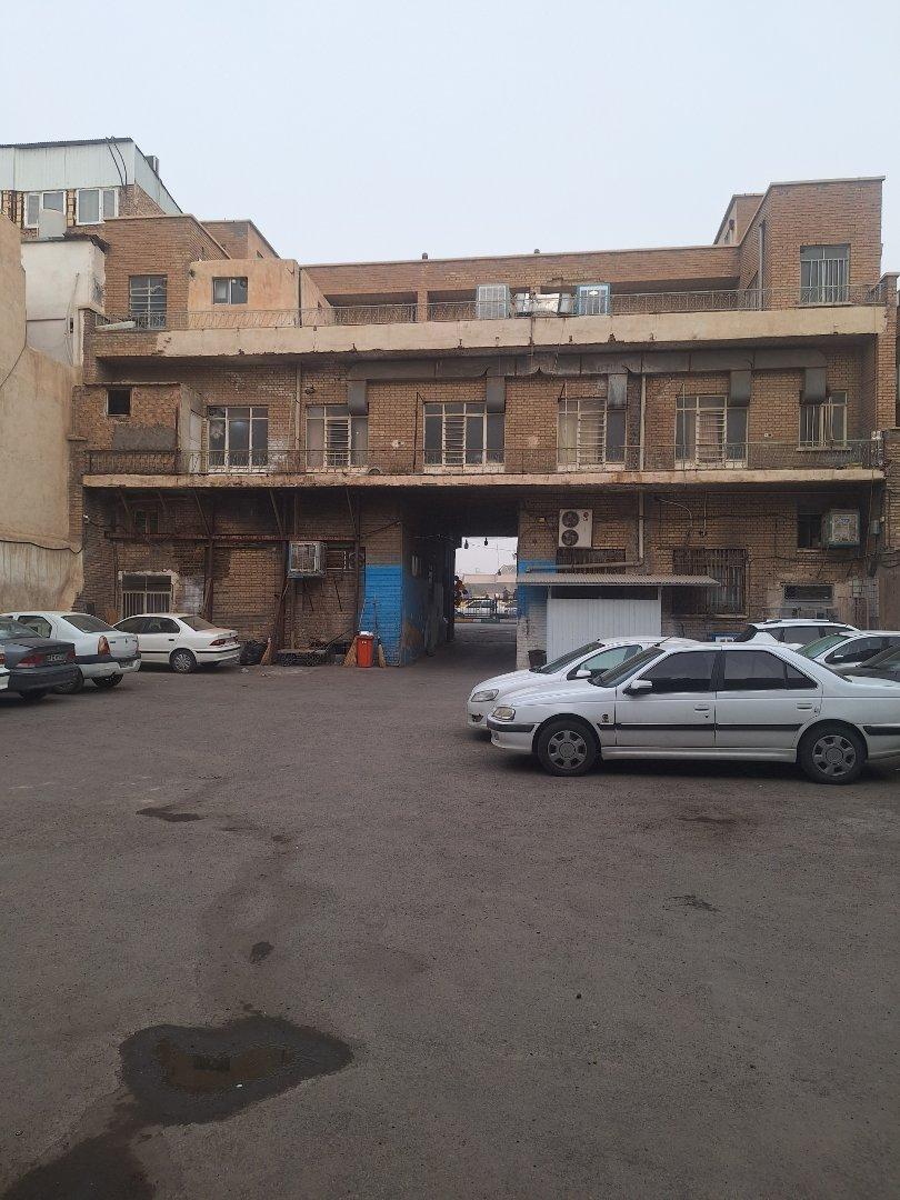 عکس پارکینگ میهن توریست