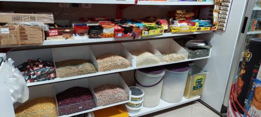 عکس سوپر مارکت آراد