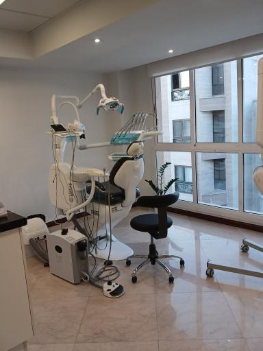عکس مطب دندانپزشکی دکتر ملایی