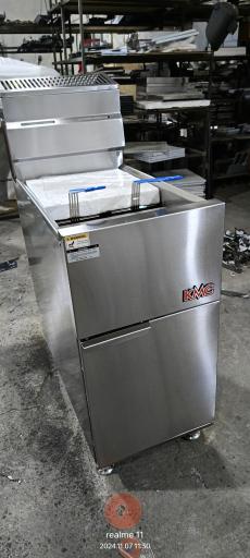 عکس کارخانه کی ام سی (تجهیزات آشپزخانه صنعتی)